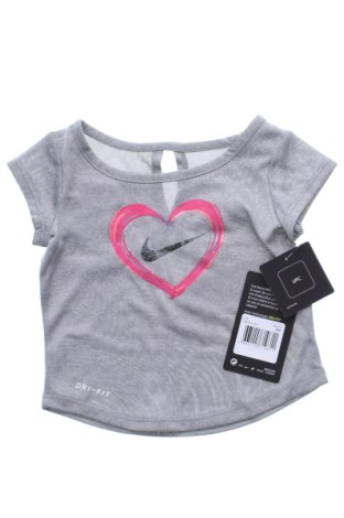 Детска блуза Nike, Размер 9-12m/ 74-80 см, Цвят Сив, Цена 24,03 €, #136588272