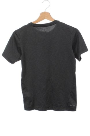Tricou pentru copii Nike, Mărime 10-11y/ 146-152 cm, Culoare Gri, Preț 79,99 Lei