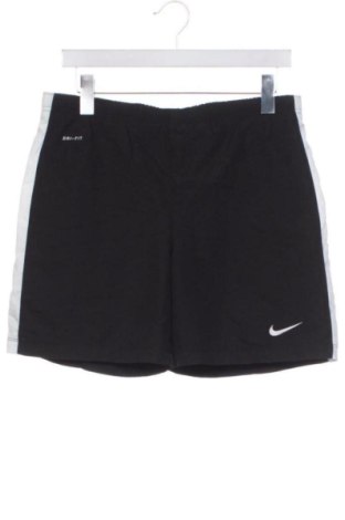 Παιδικό κοντό παντελόνι Nike, Μέγεθος 11-12y/ 152-158 εκ., Χρώμα Μαύρο, Τιμή 16,99 €