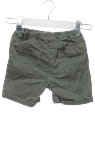 Παιδικό κοντό παντελόνι Topolino, Μέγεθος 5-6y/ 116-122 εκ., Χρώμα Πράσινο, Τιμή 7,16 €