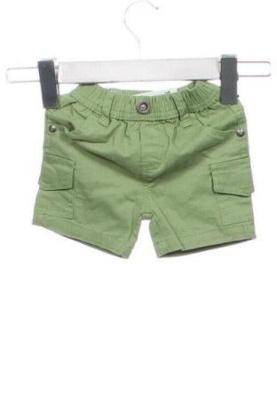 Kinder Shorts Unbranded, Größe 3-6m/ 62-68 cm, Farbe Grün, Preis € 7,00