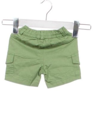 Kinder Shorts Unbranded, Größe 3-6m/ 62-68 cm, Farbe Grün, Preis € 7,00