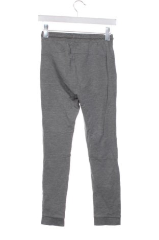 Детско спортно долнище Hummel, Размер 10-11y/ 146-152 см, Цвят Сив, Цена 14,00 €