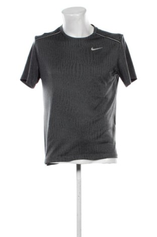 Férfi póló Nike, Méret M, Szín Szürke, Ár 6 989 Ft