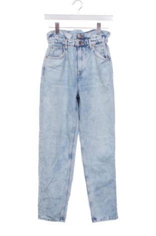 Мъжки дънки Bershka, Размер S, Цвят Син, Цена 17,89 €, #136603515