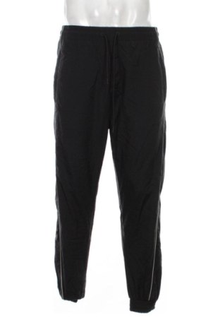 Herren Sporthose Bershka, Größe S, Farbe Schwarz, Preis 15,00 €