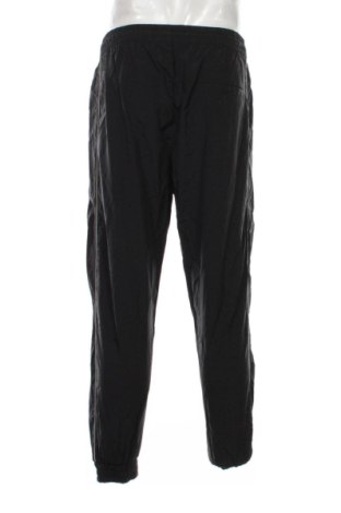 Herren Sporthose Bershka, Größe S, Farbe Schwarz, Preis 15,00 €