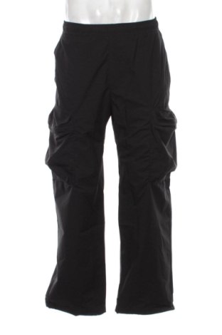 Pantaloni trening de bărbați Pull&Bear, Mărime M, Culoare Negru, Preț 116,99 Lei