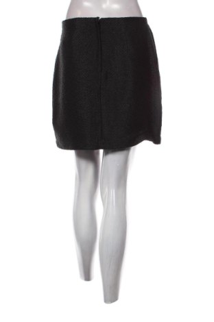 Пола H&M, Размер M, Цвят Черен, Цена 10,00 €