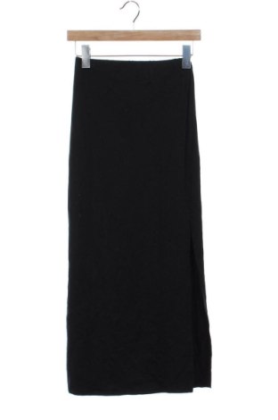 Пола Pull&Bear, Размер XS, Цвят Черен, Цена 18,91 €