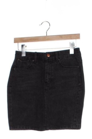 Пола Pull&Bear, Размер XS, Цвят Черен, Цена 15,00 €, #136657945