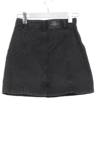 Пола Stradivarius, Размер XS, Цвят Черен, Цена 15,00 €