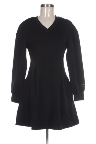 Sukienka Armani Exchange, Rozmiar M, Kolor Czarny, Cena 879,99 zł, #135397931