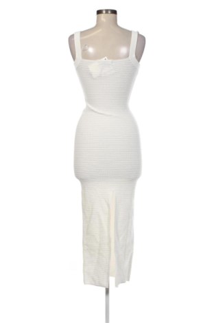 Φόρεμα Bershka, Μέγεθος S, Χρώμα Λευκό, Τιμή 37,99 €