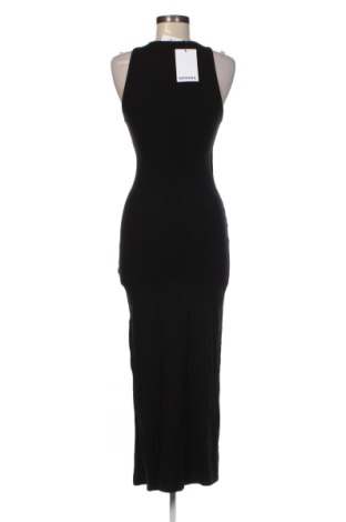 Рокля Bershka, Размер XS, Цвят Черен, Цена 32,21 €