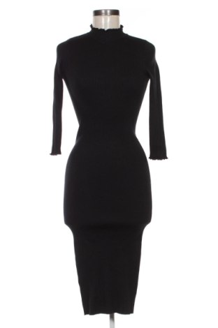 Sukienka Bershka, Rozmiar S, Kolor Czarny, Cena 107,17 zł