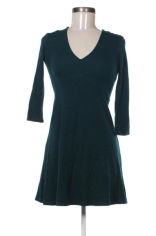 Φόρεμα Bershka, Μέγεθος S, Χρώμα Πράσινο, Τιμή 19,95 €, #136651760