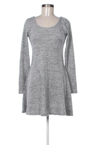 Kleid Clockhouse, Größe M, Farbe Grau, Preis 14,99 €, #136638737