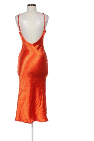 Kleid Club L, Größe M, Farbe Orange, Preis 54,99 €