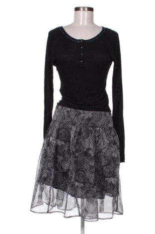 Рокля Desigual, Размер M, Цвят Многоцветен, Цена 42,00 €