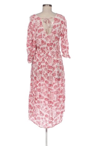 Рокля Edc By Esprit, Размер M, Цвят Многоцветен, Цена 25,05 €
