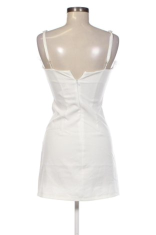 Kleid Eight Paris, Größe S, Farbe Weiß, Preis € 32,99