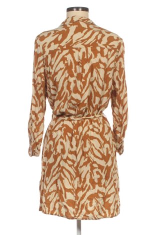 Рокля F&F, Размер M, Цвят Многоцветен, Цена 14,40 €