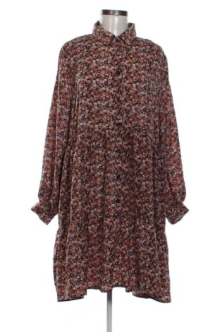 Kleid Guts & Gusto, Größe M, Farbe Mehrfarbig, Preis 31,99 €