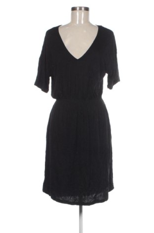 Rochie H&M, Mărime S, Culoare Negru, Preț 123,99 Lei