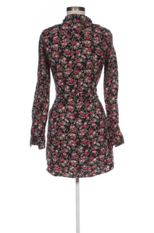 Kleid H&M, Größe M, Farbe Mehrfarbig, Preis 31,99 €