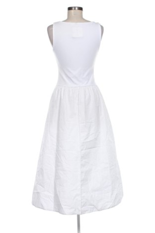 Рокля H&M, Размер S, Цвят Бял, Цена 20,45 €