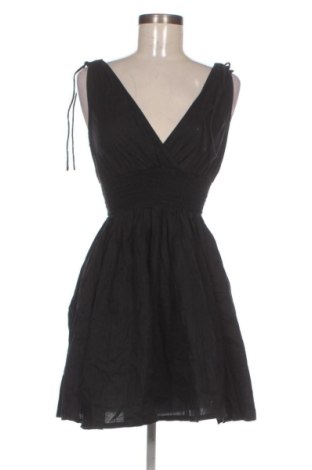 Рокля H&M Divided, Размер M, Цвят Черен, Цена 37,40 €