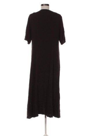 Kleid Monki, Größe M, Farbe Schwarz, Preis 25,00 €