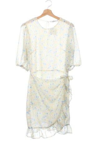 Kleid NA-KD, Größe M, Farbe Mehrfarbig, Preis 32,35 €