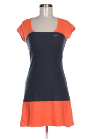 Kleid Nike, Größe M, Farbe Mehrfarbig, Preis 28,00 €, #136661717