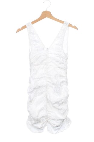 Kleid Pretty Little Thing, Größe XS, Farbe Weiß, Preis 37,40 €