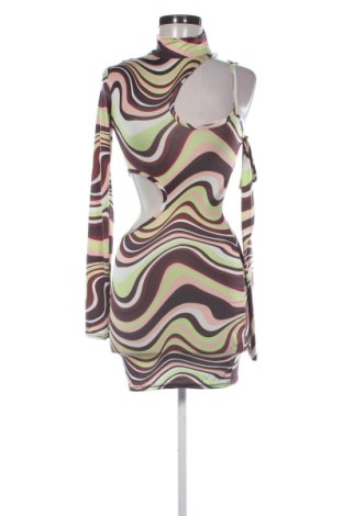 Kleid Pretty Little Thing, Größe XS, Farbe Mehrfarbig, Preis 19,97 €, #136681051