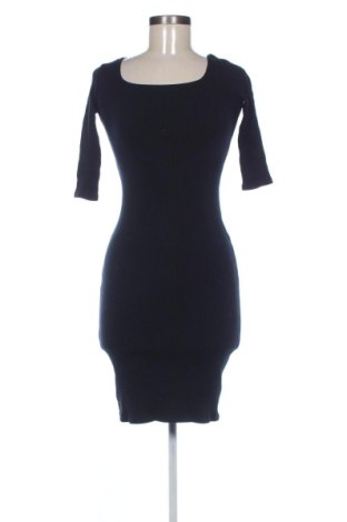 Kleid Pull&Bear, Größe M, Farbe Blau, Preis 20,00 €, #136602395