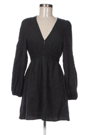 Rochie Pull&Bear, Mărime S, Culoare Gri, Preț 123,99 Lei