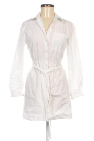 Рокля Stradivarius, Размер S, Цвят Бял, Цена 25,00 €