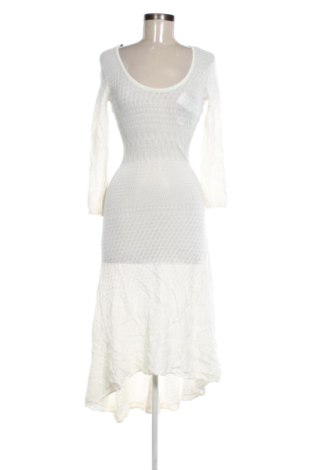 Рокля TWINSET, Размер M, Цвят Екрю, Цена 99,70 €