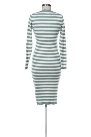 Kleid Trendyol, Größe M, Farbe Mehrfarbig, Preis 31,99 €
