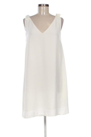 Kleid VILA, Größe M, Farbe Weiß, Preis 17,99 €
