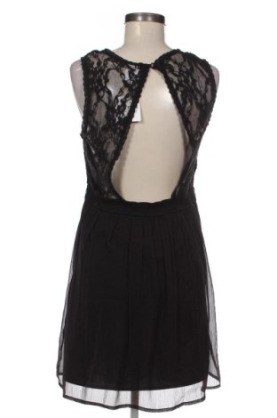 Sukienka Vero Moda, Rozmiar L, Kolor Czarny, Cena 129,99 zł