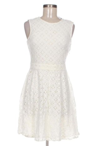 Kleid Vero Moda, Größe S, Farbe Weiß, Preis € 18,99