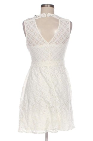 Kleid Vero Moda, Größe S, Farbe Weiß, Preis € 18,99