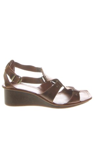 Сандали Clarks, Размер 41, Цвят Кафяв, Цена 96,12 €, #136653020