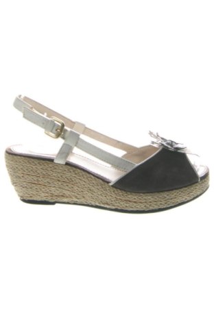 Sandale Geox, Mărime 36, Culoare Multicolor, Preț 640,65 Lei, #136493205