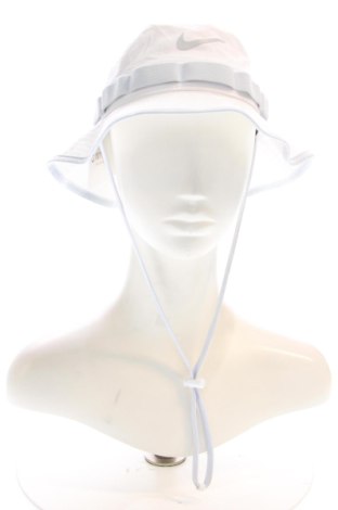 Шапка Nike, Цвят Бял, Цена 32,00 €, #136602129