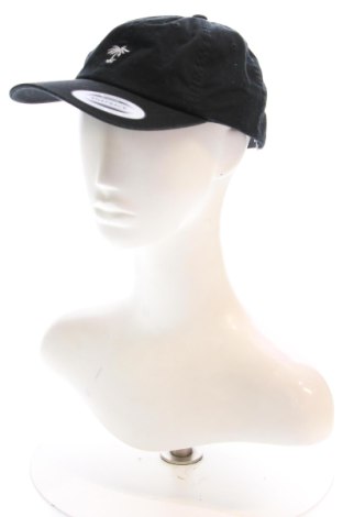 Шапка Yupoong, Цвят Черен, Цена 23,60 €, #136573687